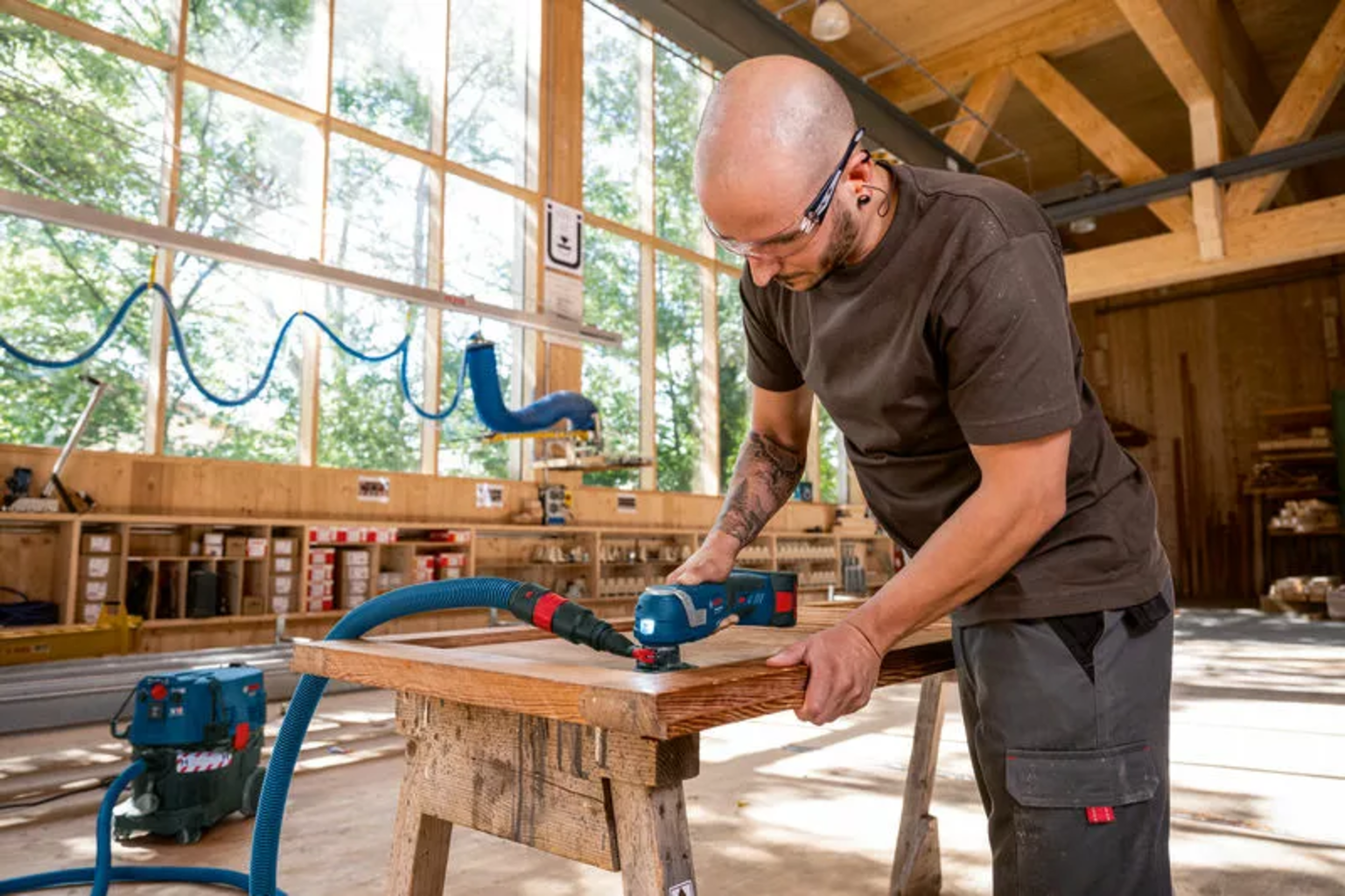 Bosch Professional  GOP 18V-34 Akku-Multi-Cutter, Basic    Oszillierendes Multifunktionswerkzeug mit Vibration Control