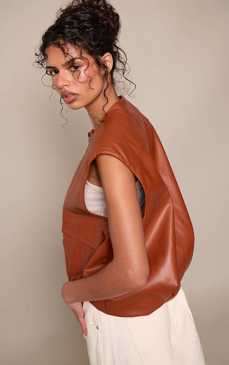 Caramel Gilet Sans Manches En Synthétique Avec Détails De Poches