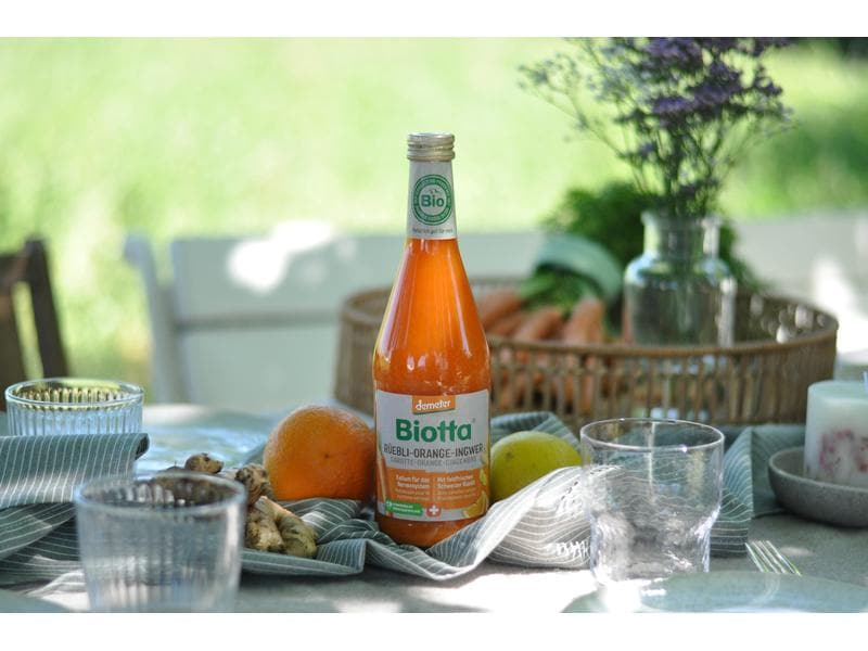 Biotta Biotta Demeter Rüebli-Orange-Ingwer 6 x 0.5 l Gemüse- und Obstsaft aus erntefrischen Bio-Karoten und Bio-Orangen