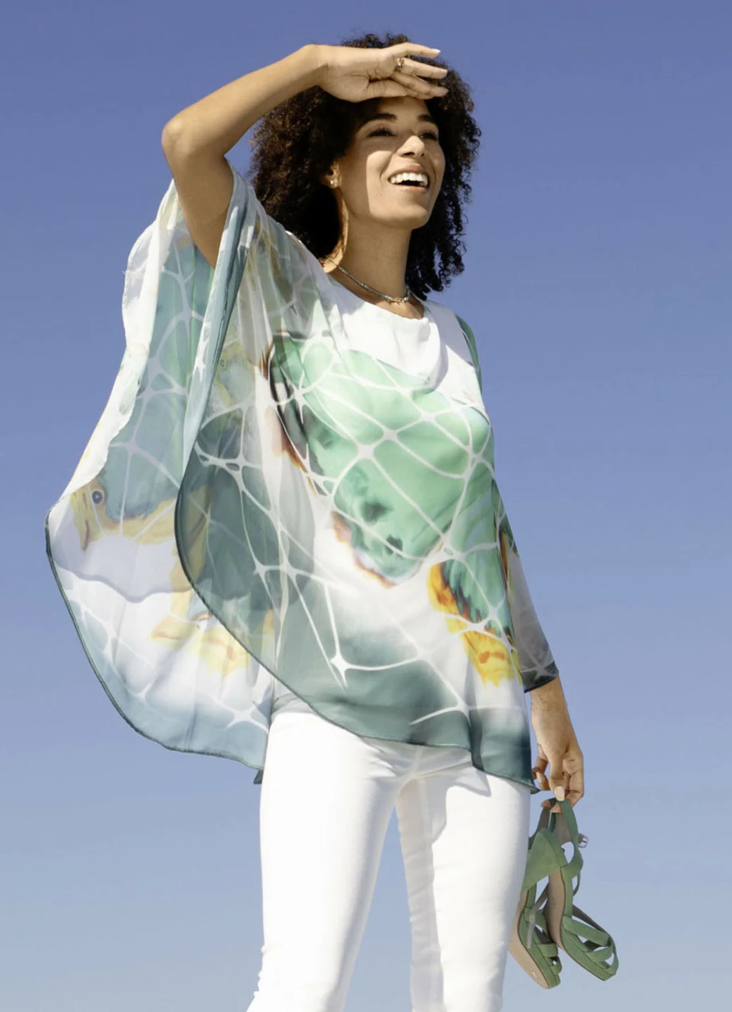 Poncho-Tunika mit eingearbeitetem Trägershirt
