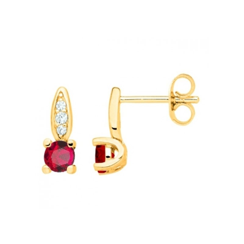Boucles d'oreilles clous en Plaqué Or avec spinelle rouge rubis