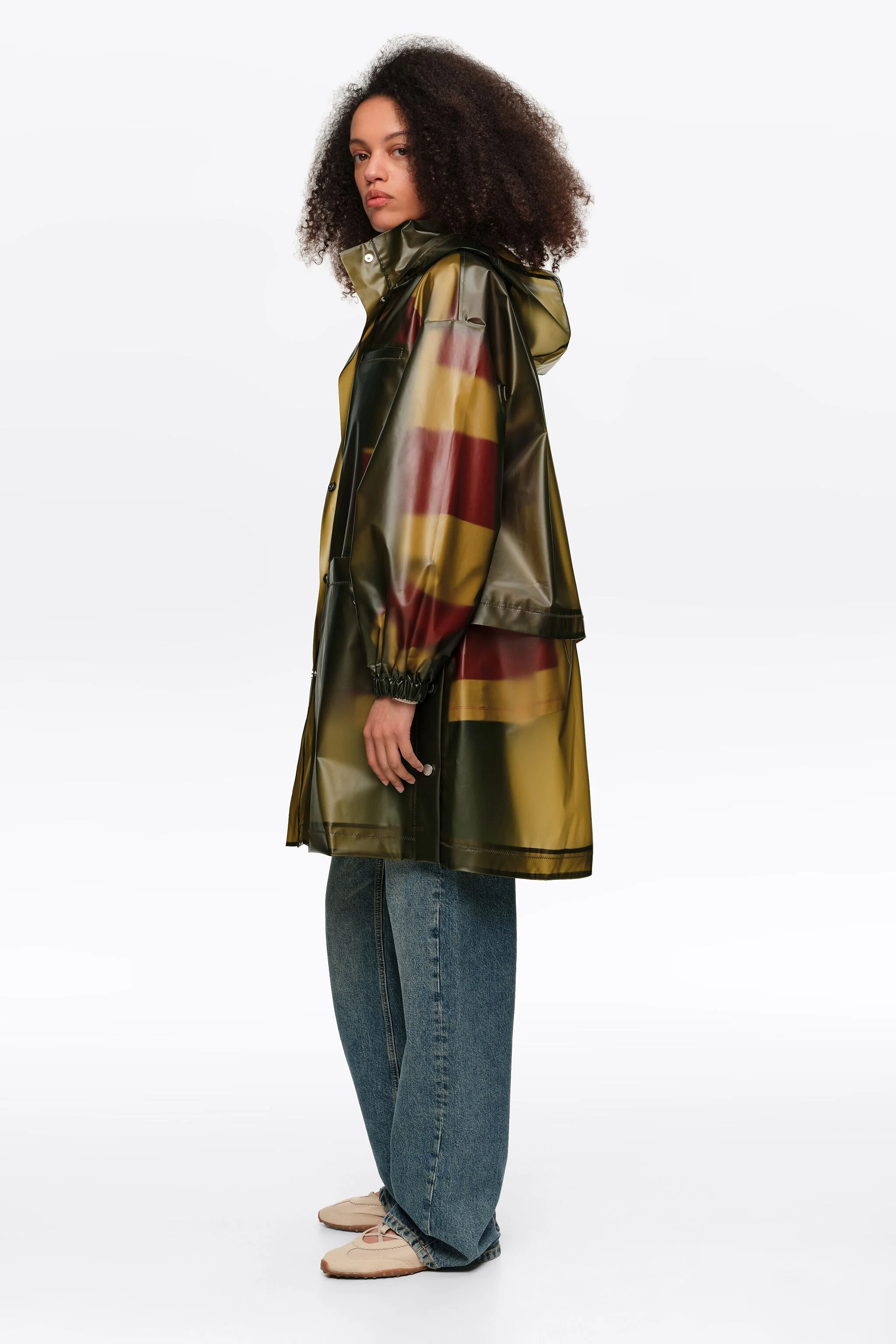 Trench coat transparente em formato A na cor oliva
