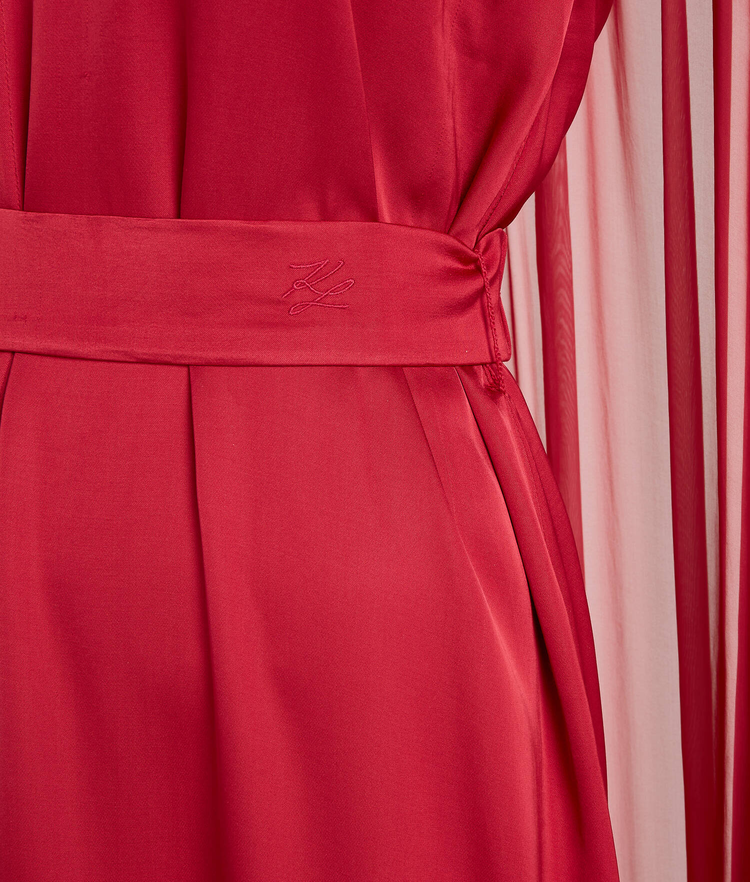 ROBE CAPE LONGUEUR MIDI