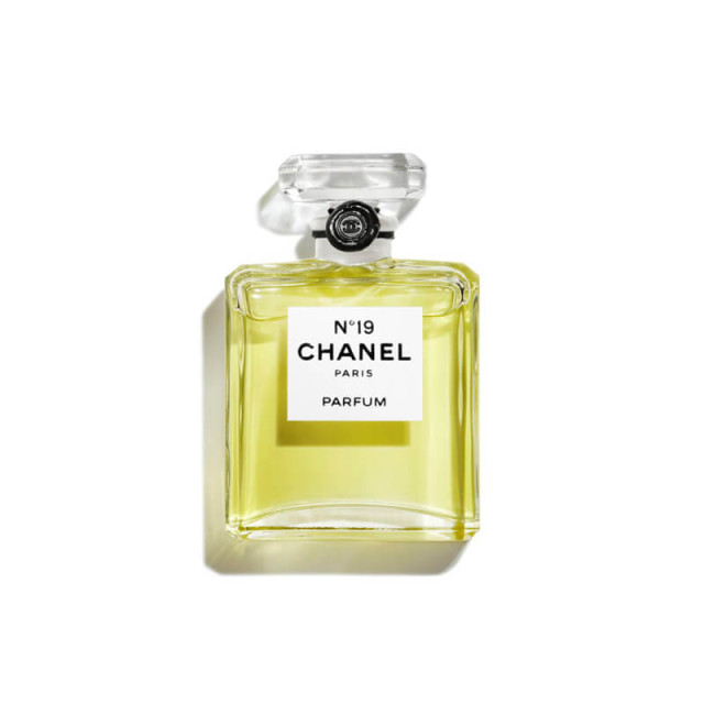 N°19 Parfum CHANEL