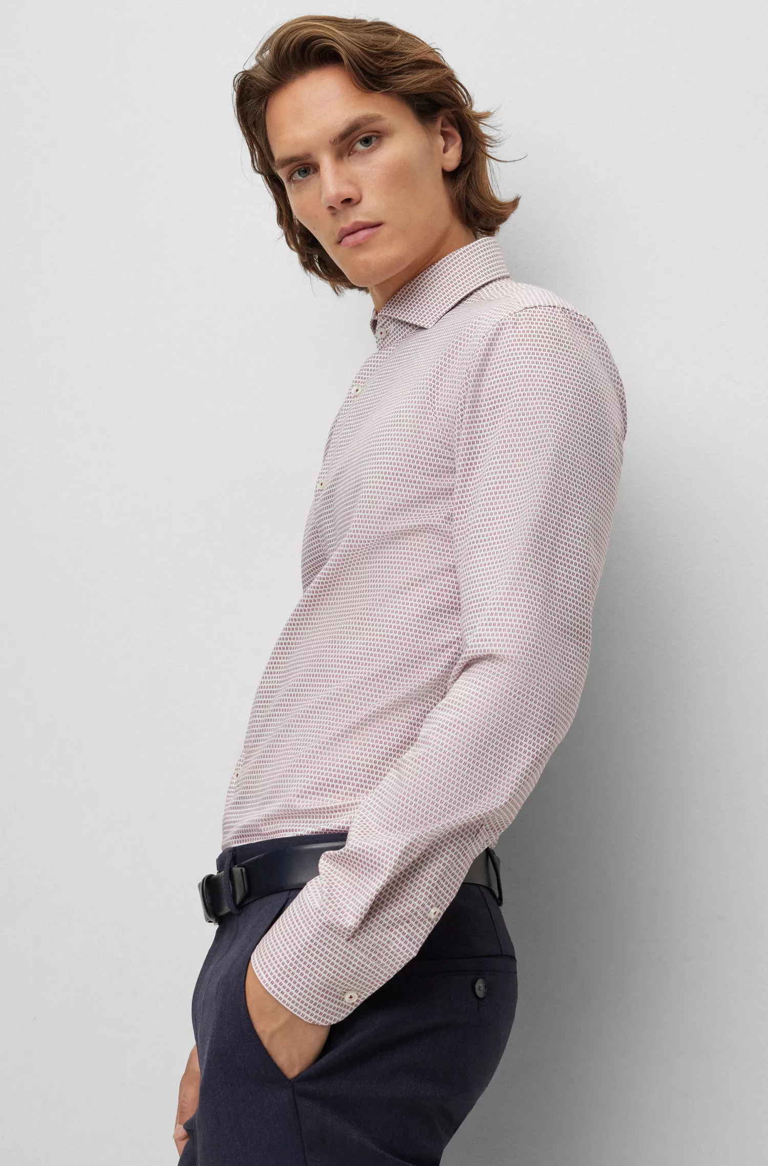 Camisa BOSS preta de corte slim em algodão dobby com monograma.
