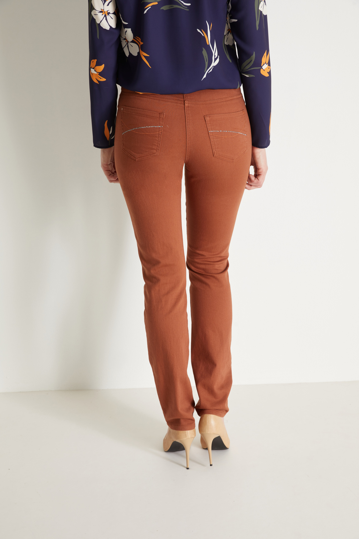 Pantalon droit vous mesurez - d'1,60m