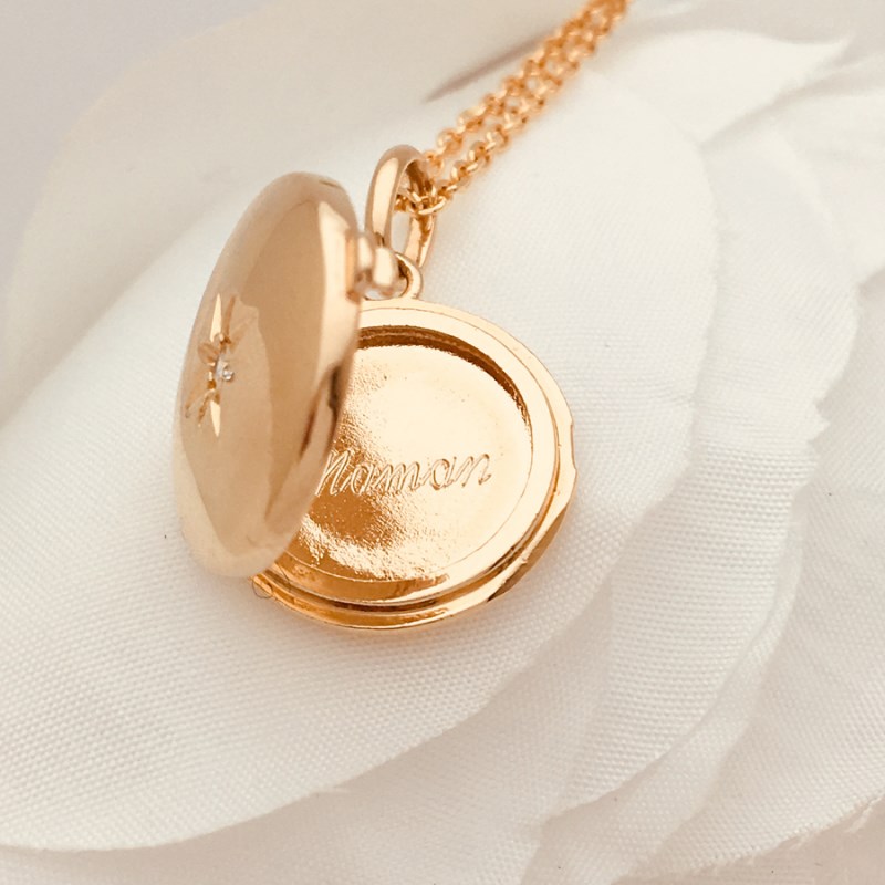 Collier médaillon secret plaqué or 18 K