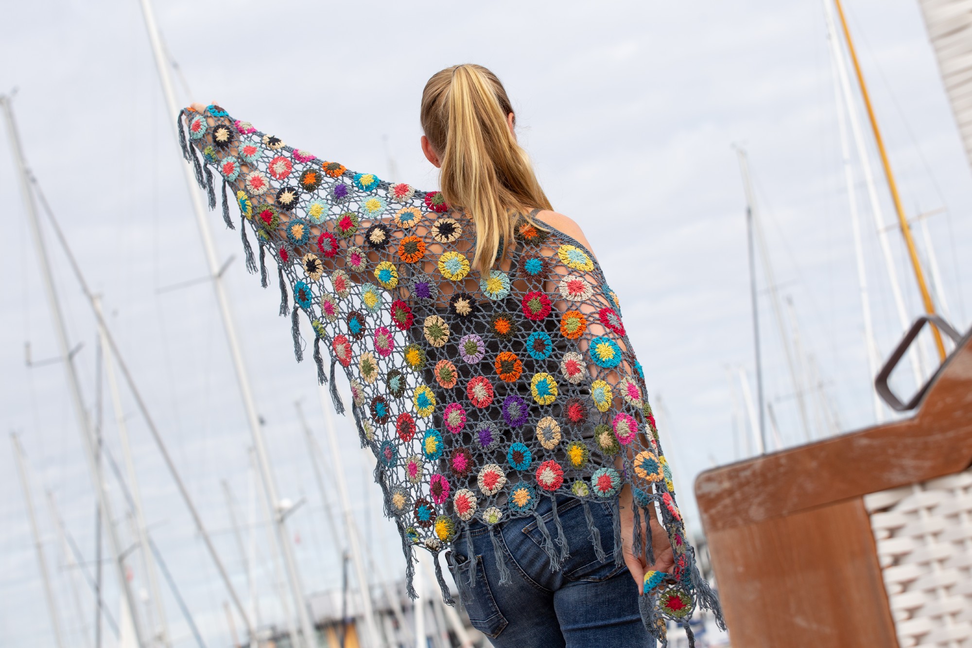 Dreieckiges Häkeltuch, grau/multicolor, B 165 cm, L 85 cm günstig bestellen