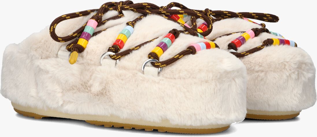 witte moon boot instappers mule faux fur beads