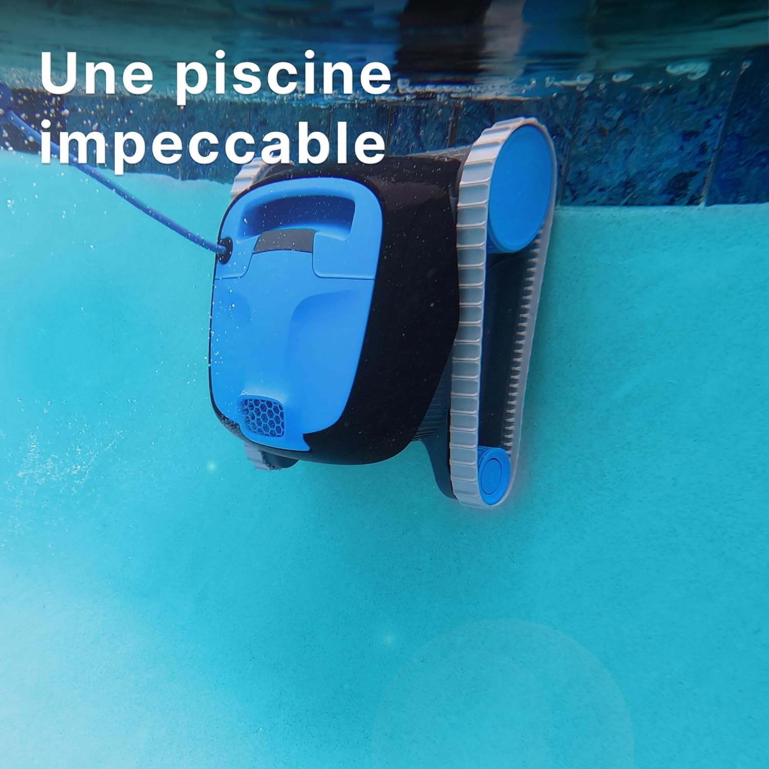 Dolphin Nautilus CC Robot Nettoyeur de Piscine électrique pour Piscine enterrée Jusqu’à 10 m avec Caddy du Transport