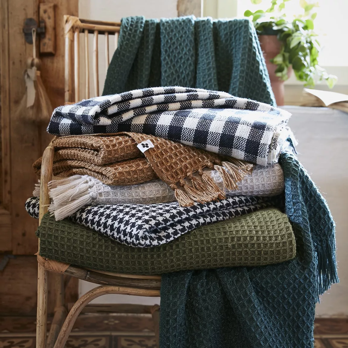 Plaid canapé matière recyclée (130 x 160 cm) Gabin Bleu nuit