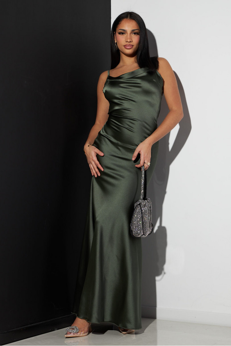 Robe kaki à ficelle ajustable dans le dos