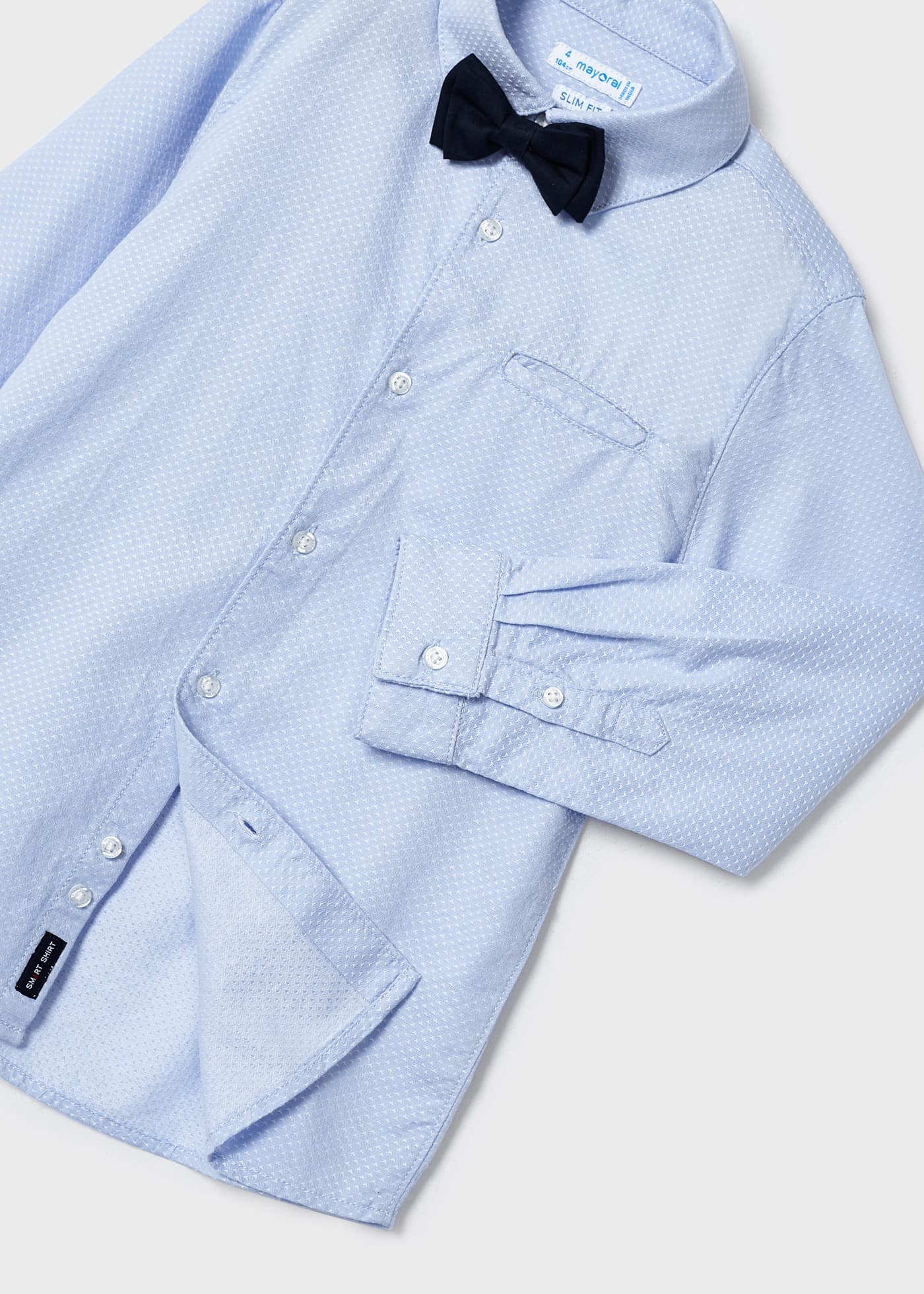Camisa infantil Better Cotton com gravata borboleta