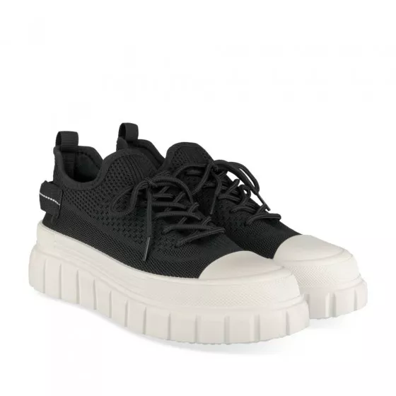 Baskets NOIR MERRY SCOTT
