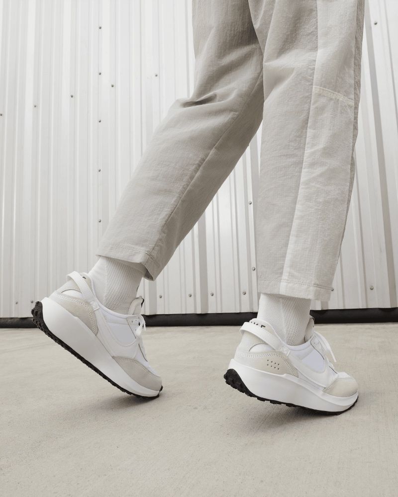 Chaussures Nike Waffle Debut Blanc pour femme