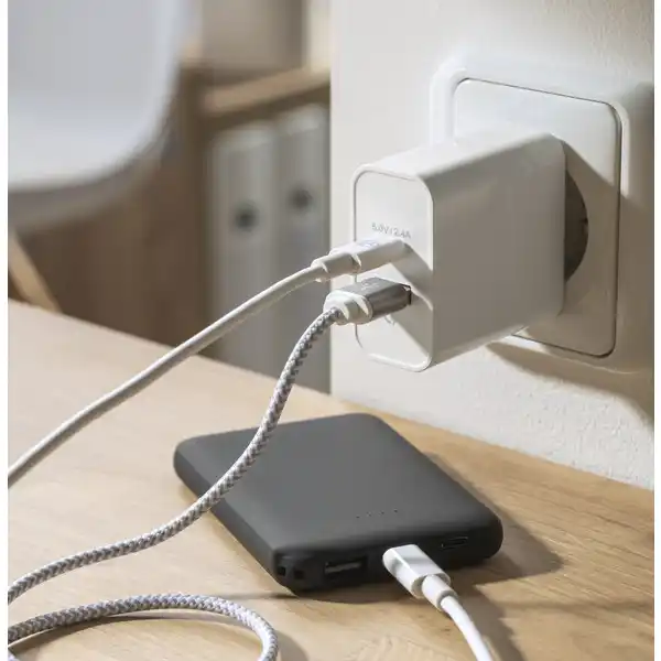 Dual-USB-Schnellladegerät