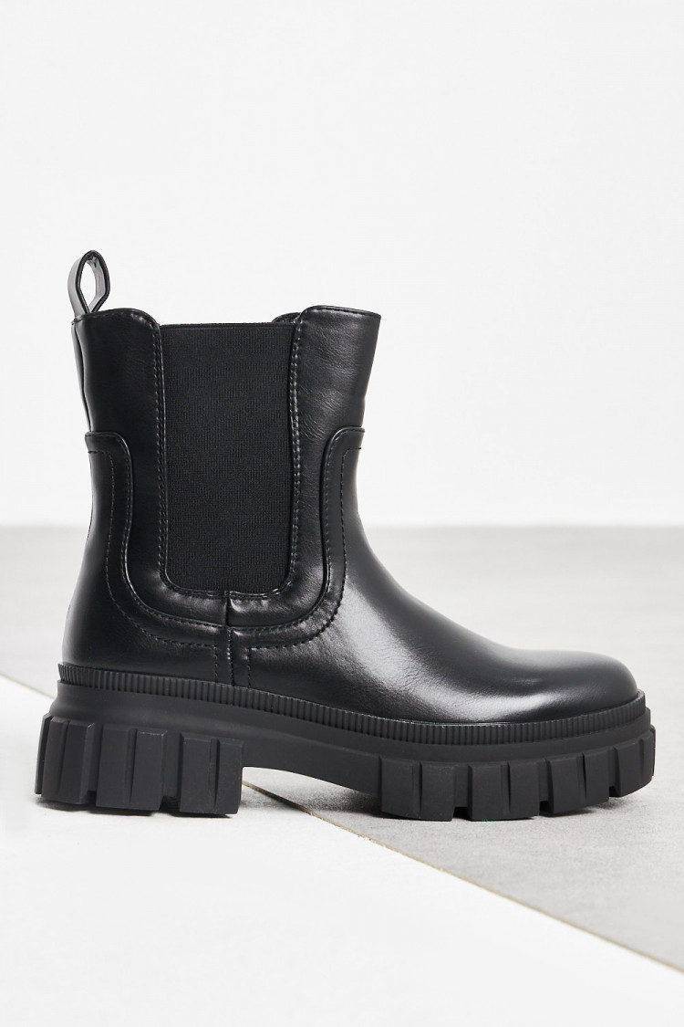 Bottines noires à enfiler
