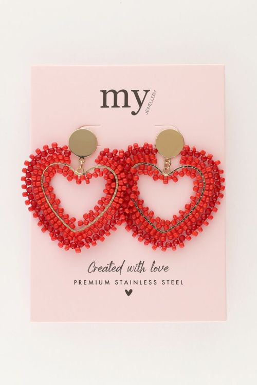 Oorhangers met rood kralen hart