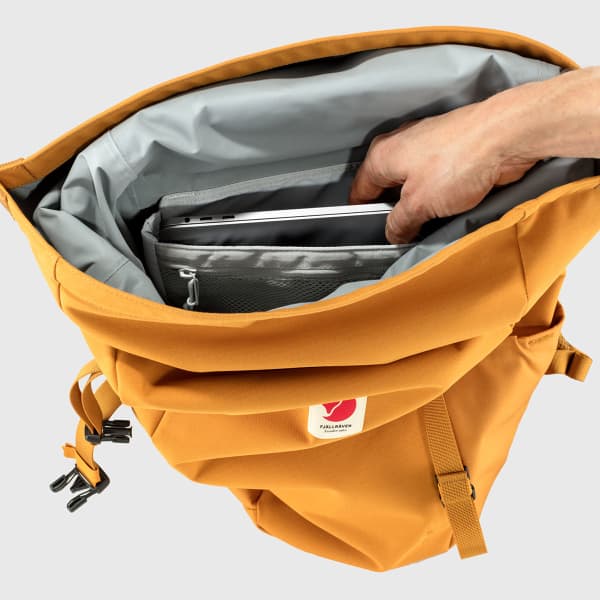 Sac à dos lifestyle FJALLRAVEN ULVÖ ROLLTOP 30 RED GOLD