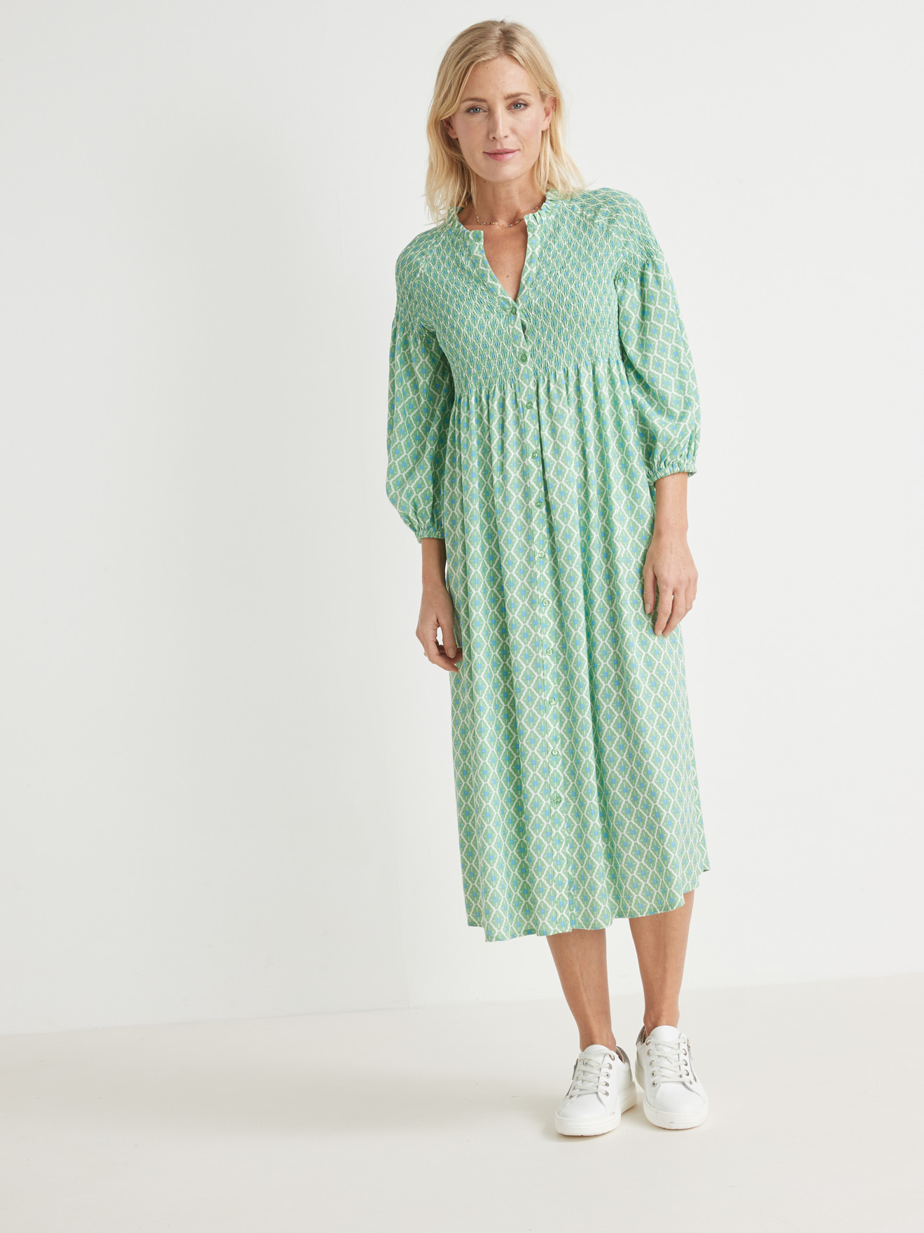 Robe longue entièrement boutonnée