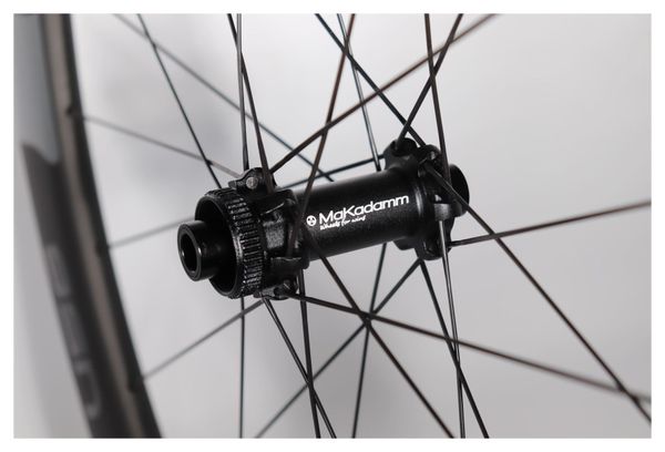 PAIRE DE ROUE DE ROUTE MAKADAMM STARK U56 DISC PREMIUM À PNEUS - 1596GR LA PAIRE