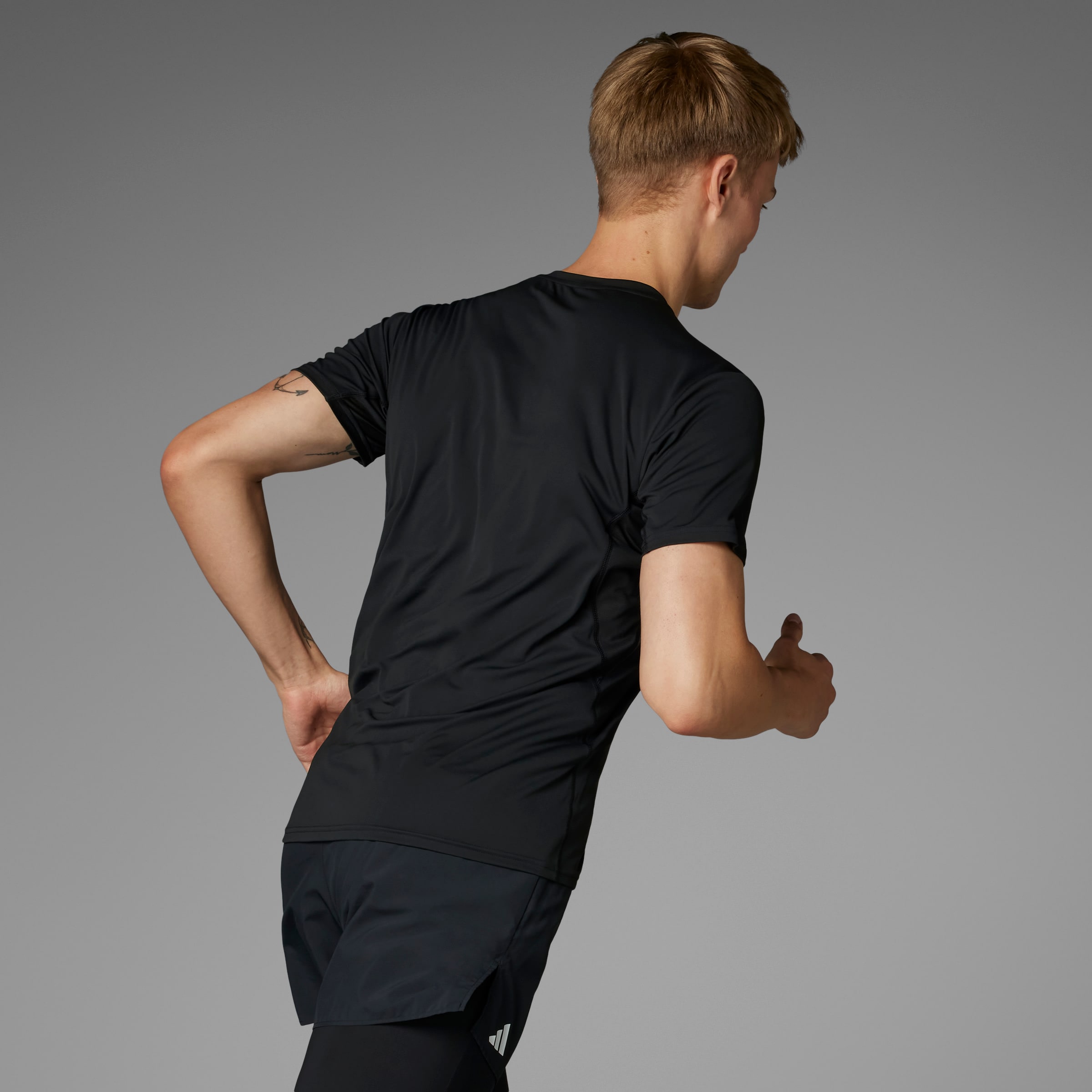 Adidas Adizero Tee, Herre<br>Klassisk t-skjorte til løp og trening!
