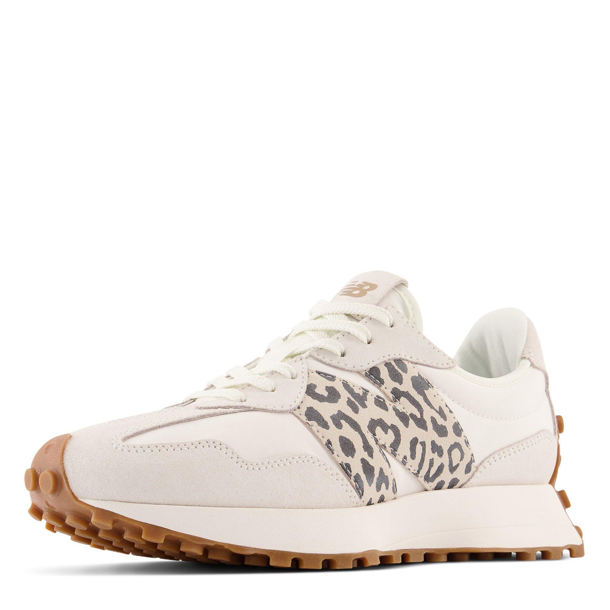 New Balance 327