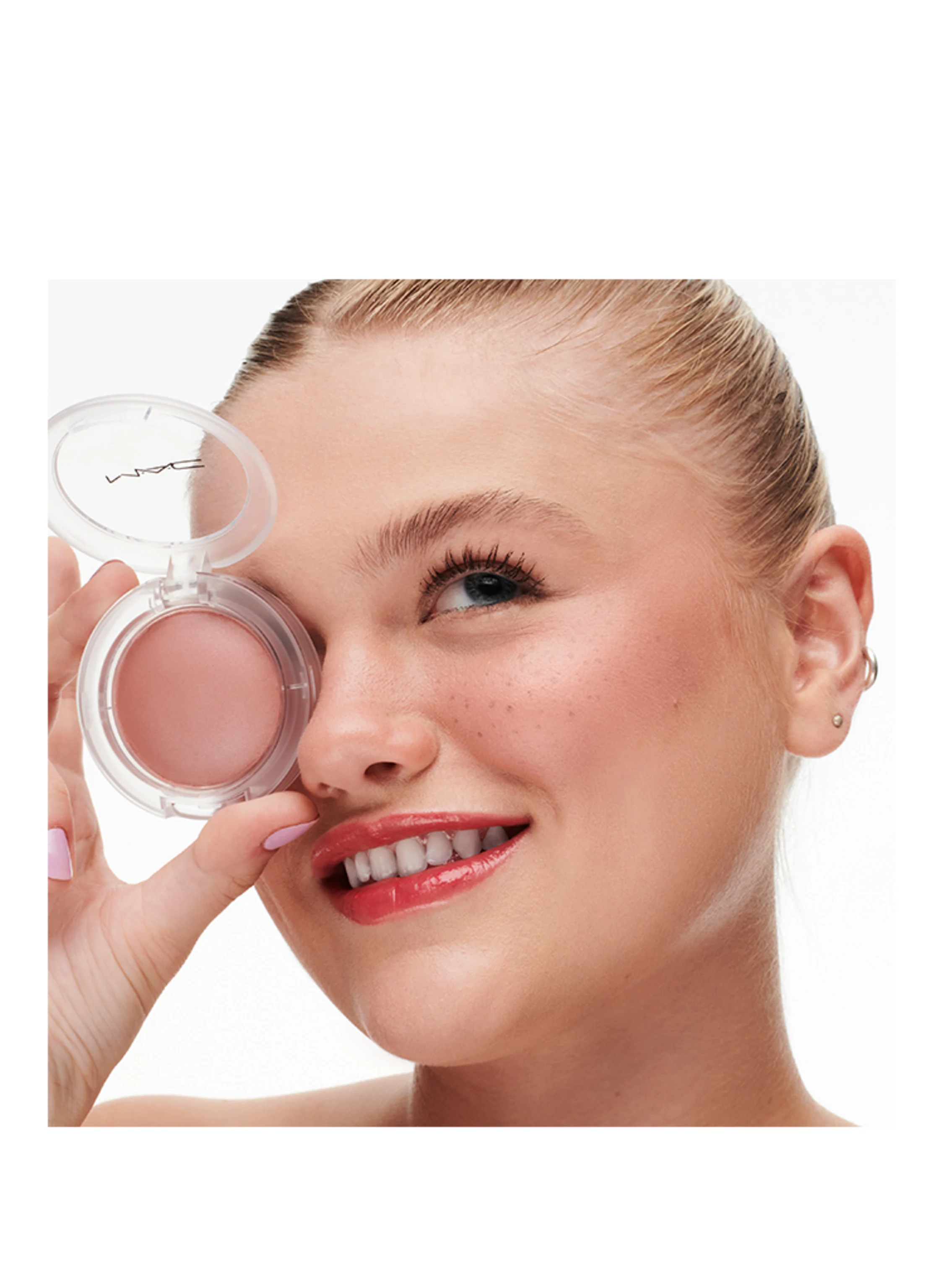 M.A.C GLOW PLAY BLUSH