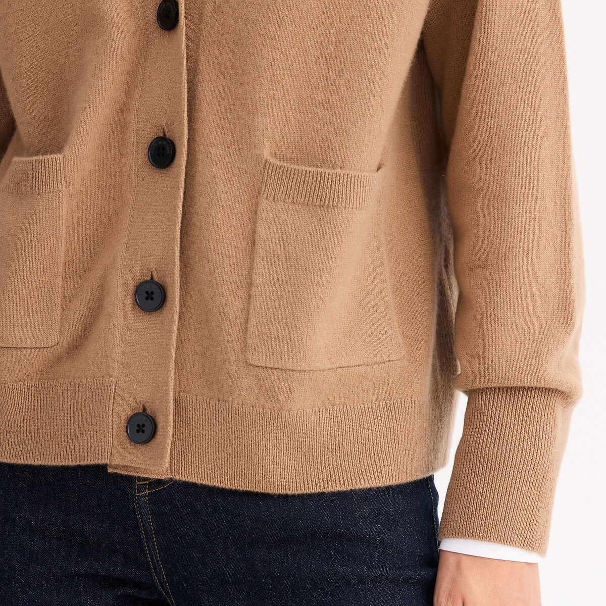 ANNE WEYBURN<br>Cardigã de cashmere com botões, decote em V, malha fina