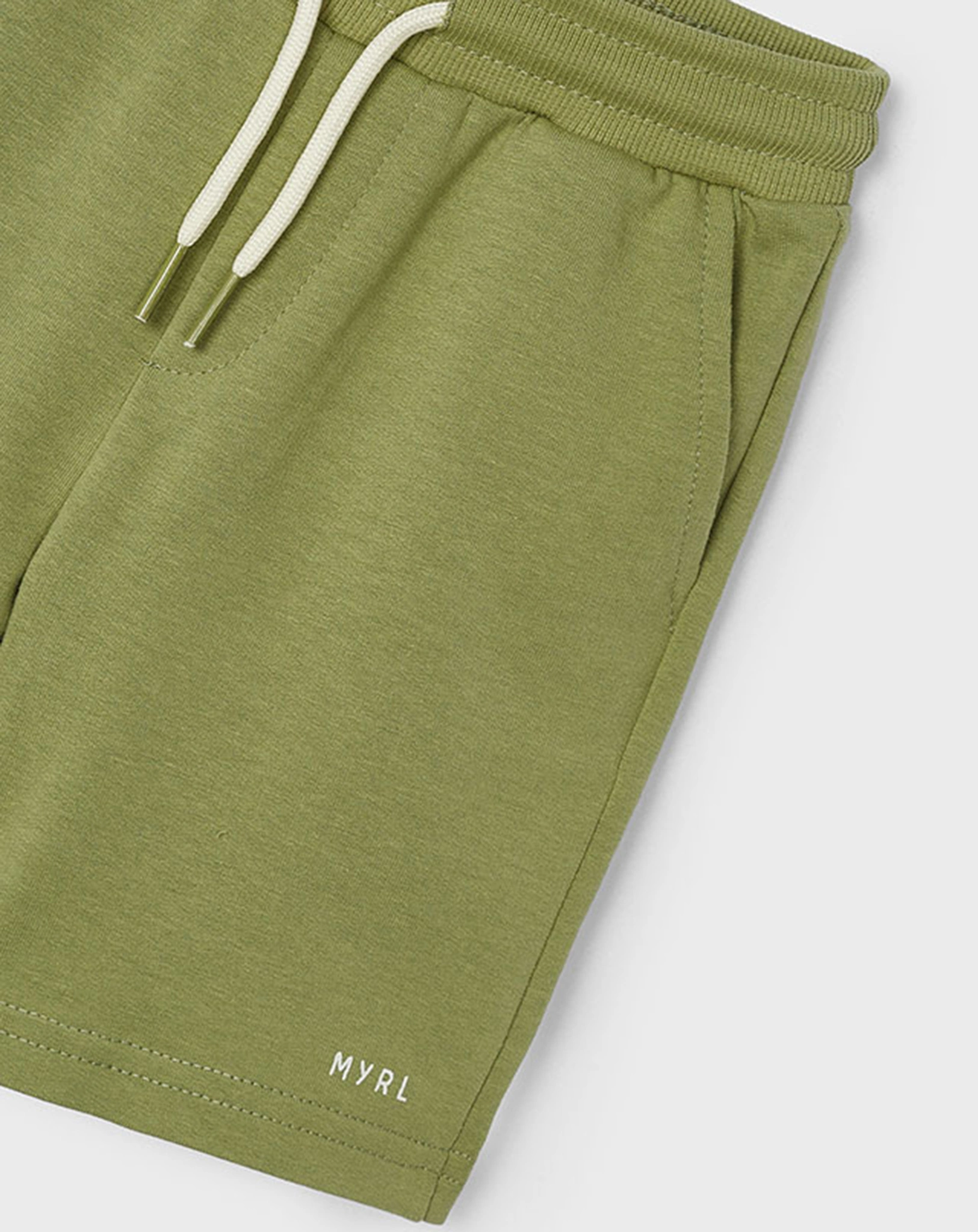 Sweat-Shorts BERMUDA in leguan