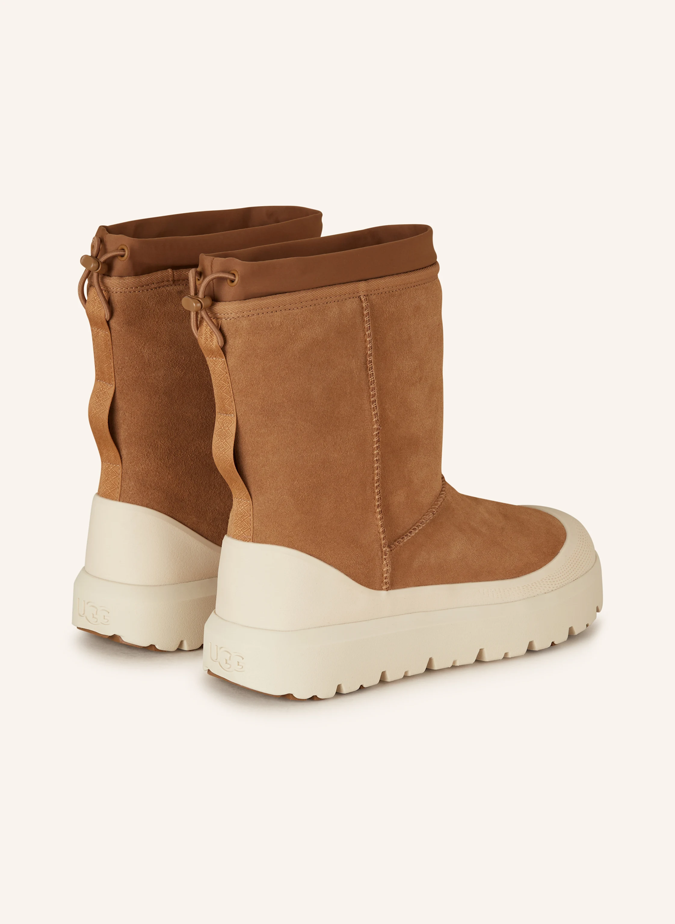 UGG Plateau-Boots CLASSIC SHORT