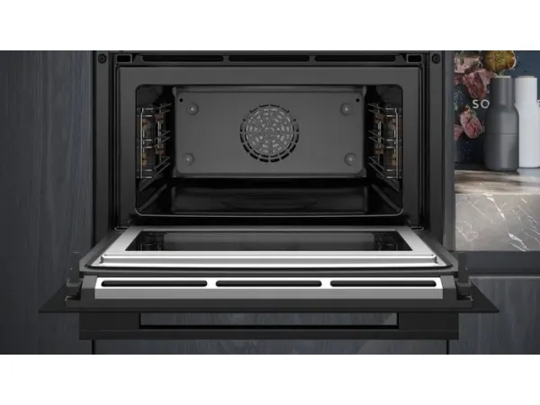 Siemens iQ700 Kompaktovn med mikro 60 x 45 cm.