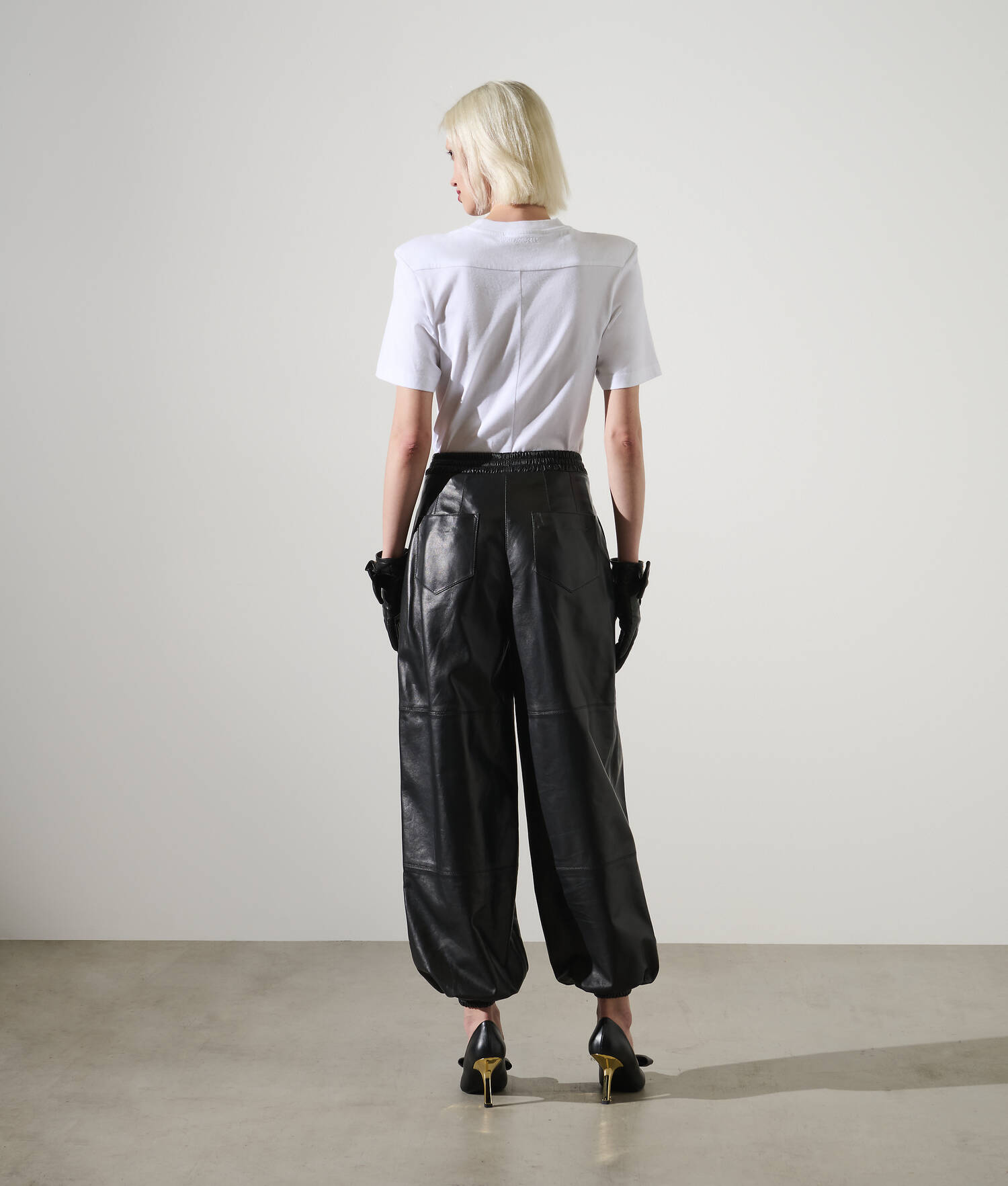 PANTALON EN CUIR VOLUMINEUX KARL STUDIO