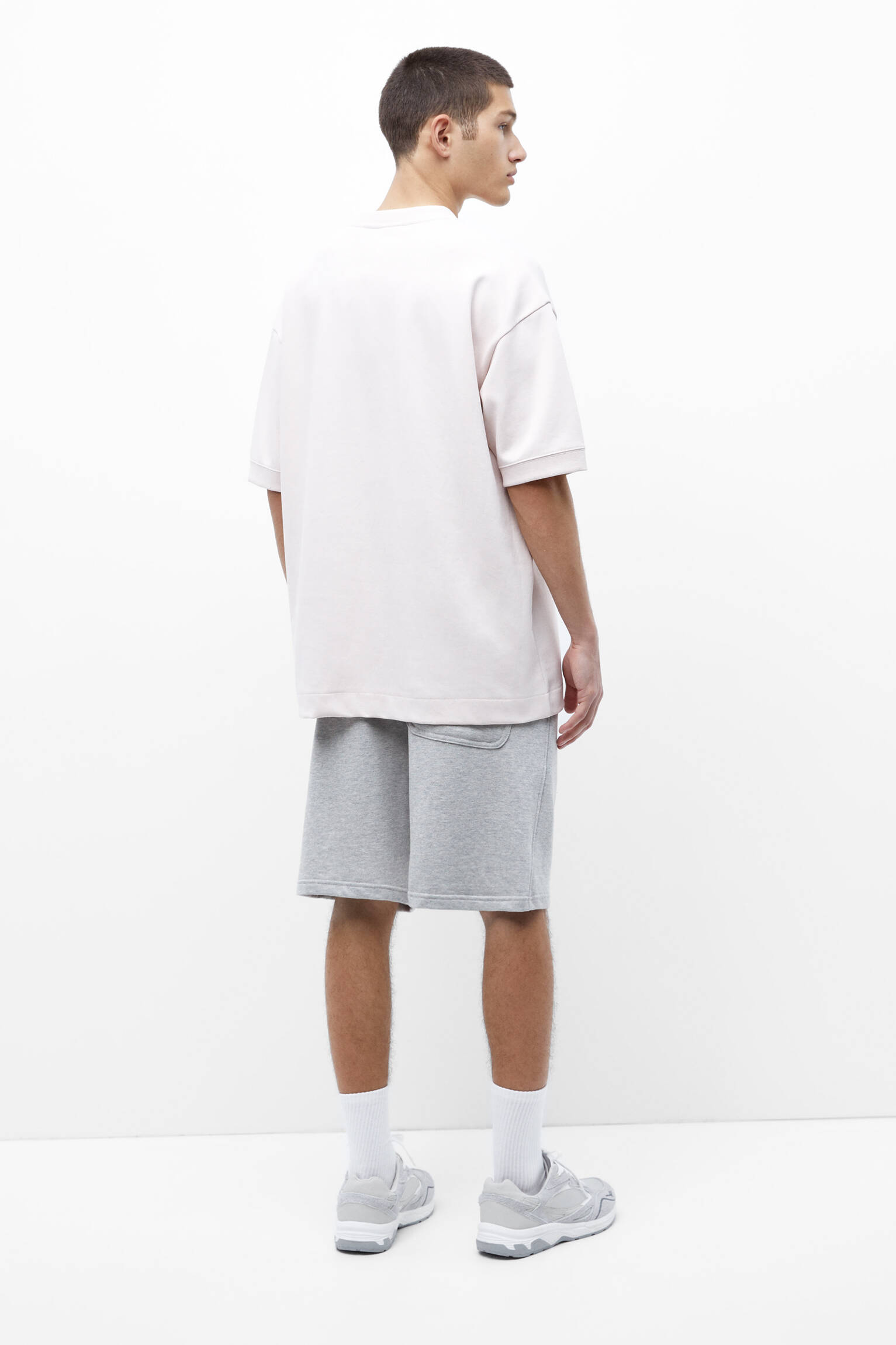 CONJUNTO DE MOLETOM BERMUDA JOGGER COR - CINZA CLARO