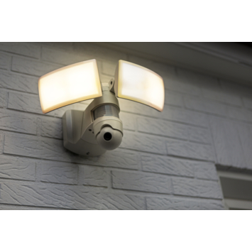 LUTEC slimme LED buitenlamp Libra met camera en bewegingssensor