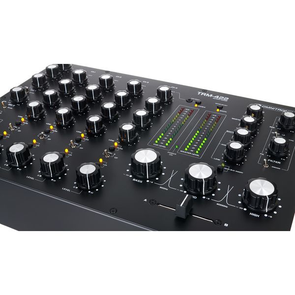 Omnitronic TRM-422 Case Bundle