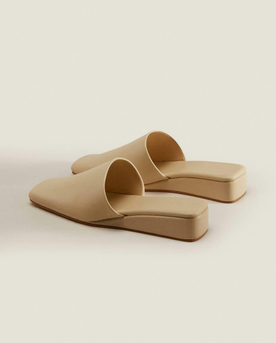 MULE DE COURO COM SALTO ANABELA