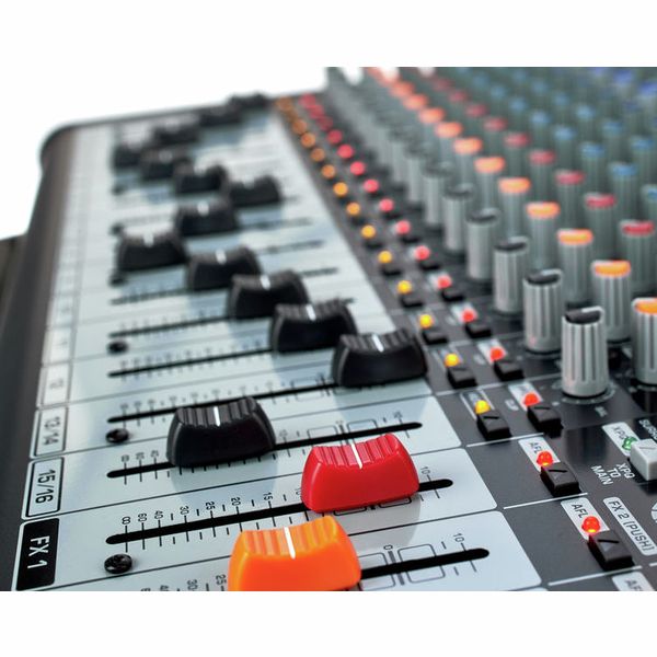 Behringer PMP6000