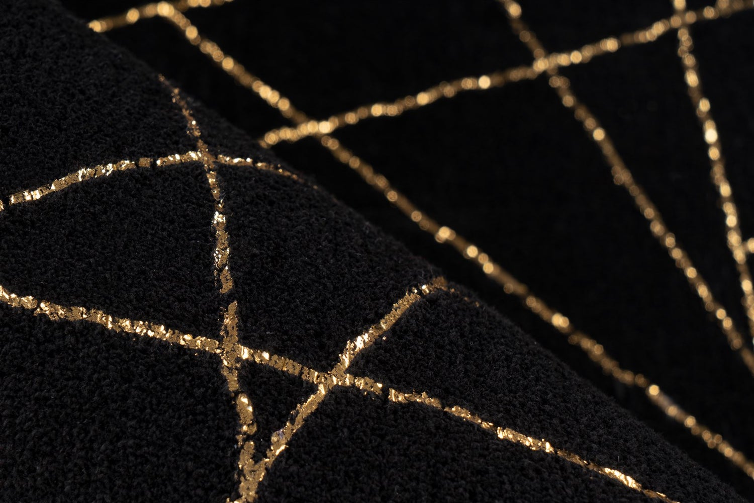 Kortpolig vloerkleed Majestique Zwart / Goud Modern 120 x 170 cm