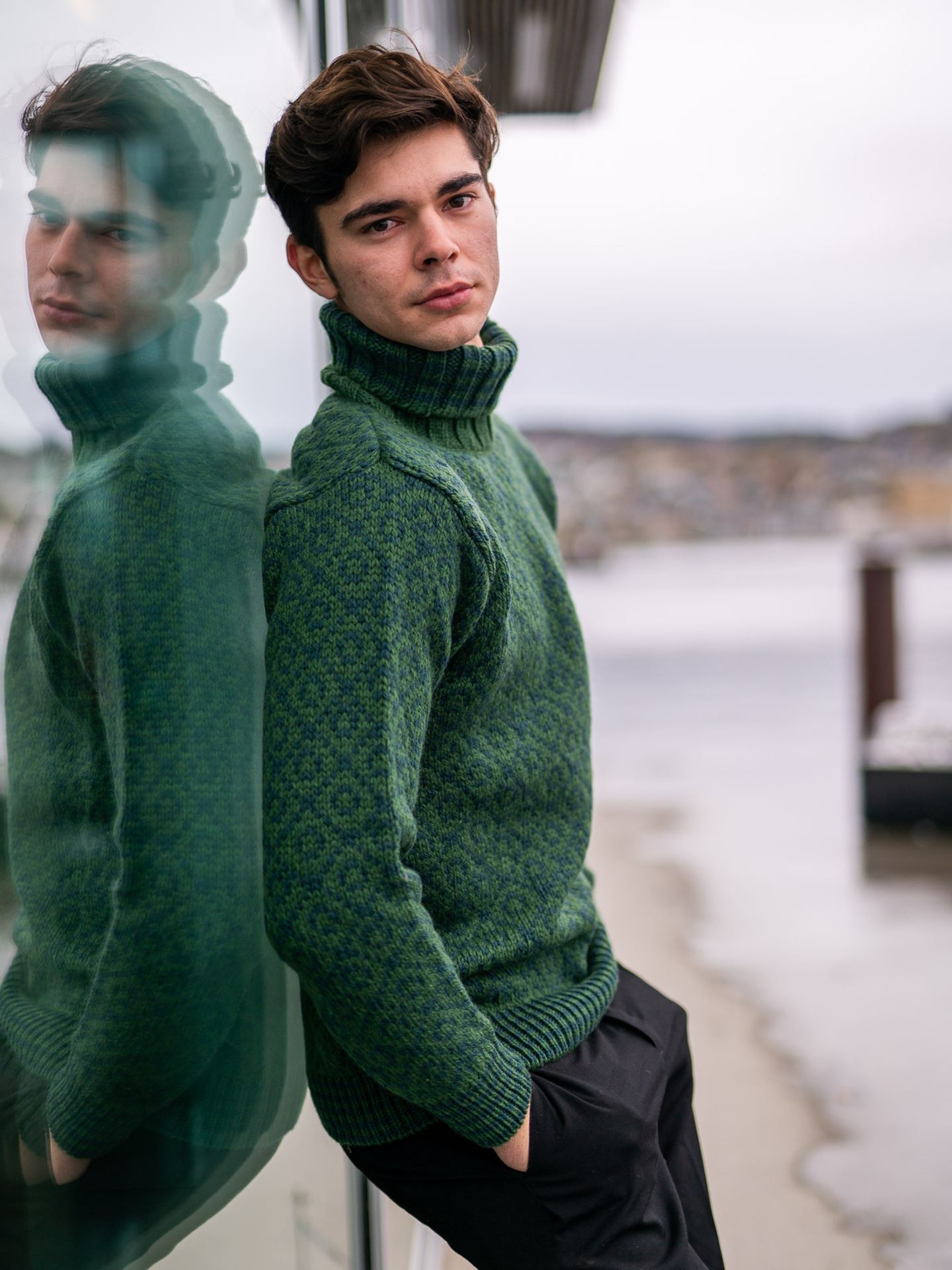 Svalbard Sweater High Neck