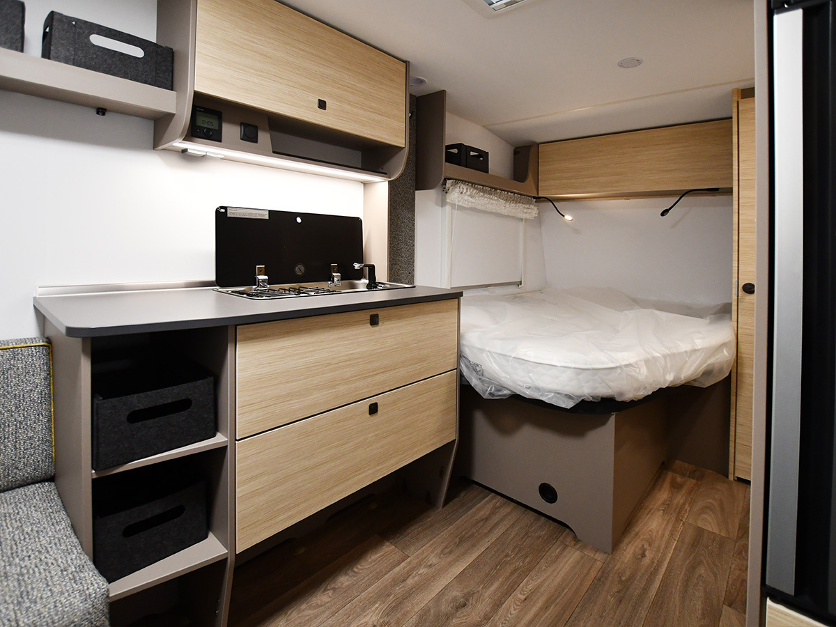 Fendt Next 380 - 2026 caravan