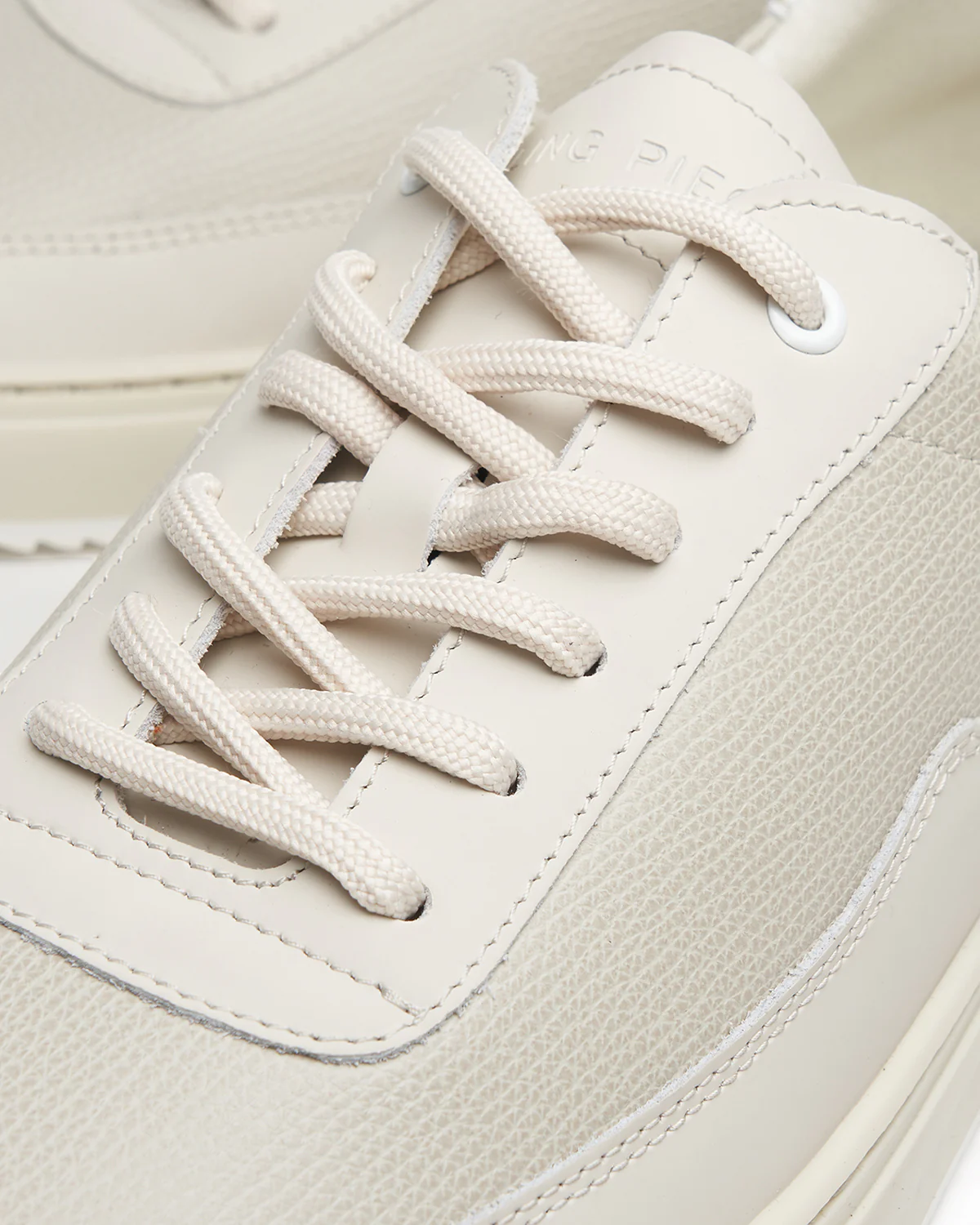 Mondo Crumbs Off White