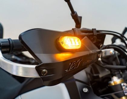 Clignotant Denali avant T3 SwitchBack LED - la paire Universel