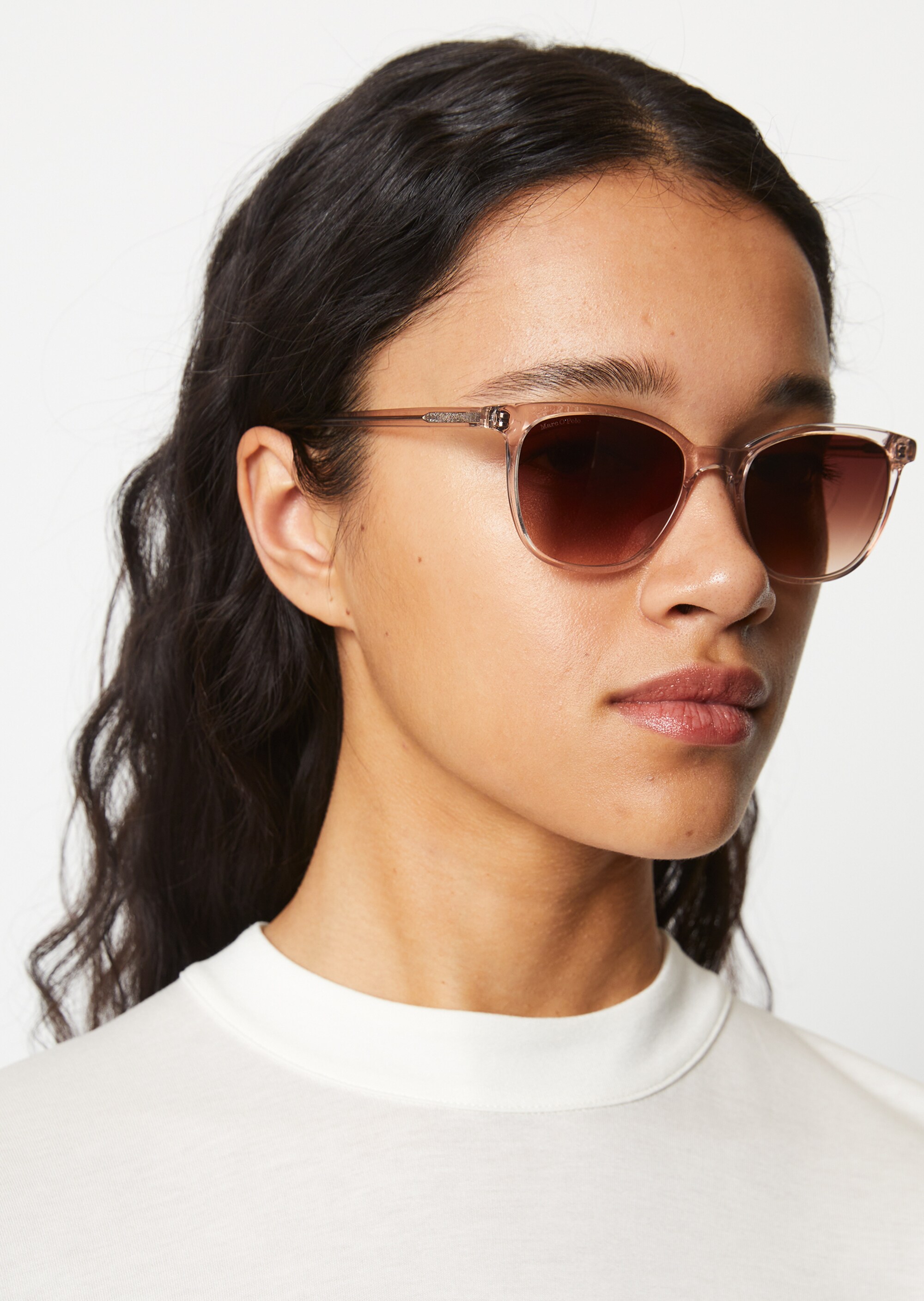 Damen-Sonnenbrille mit getönten Gläsern