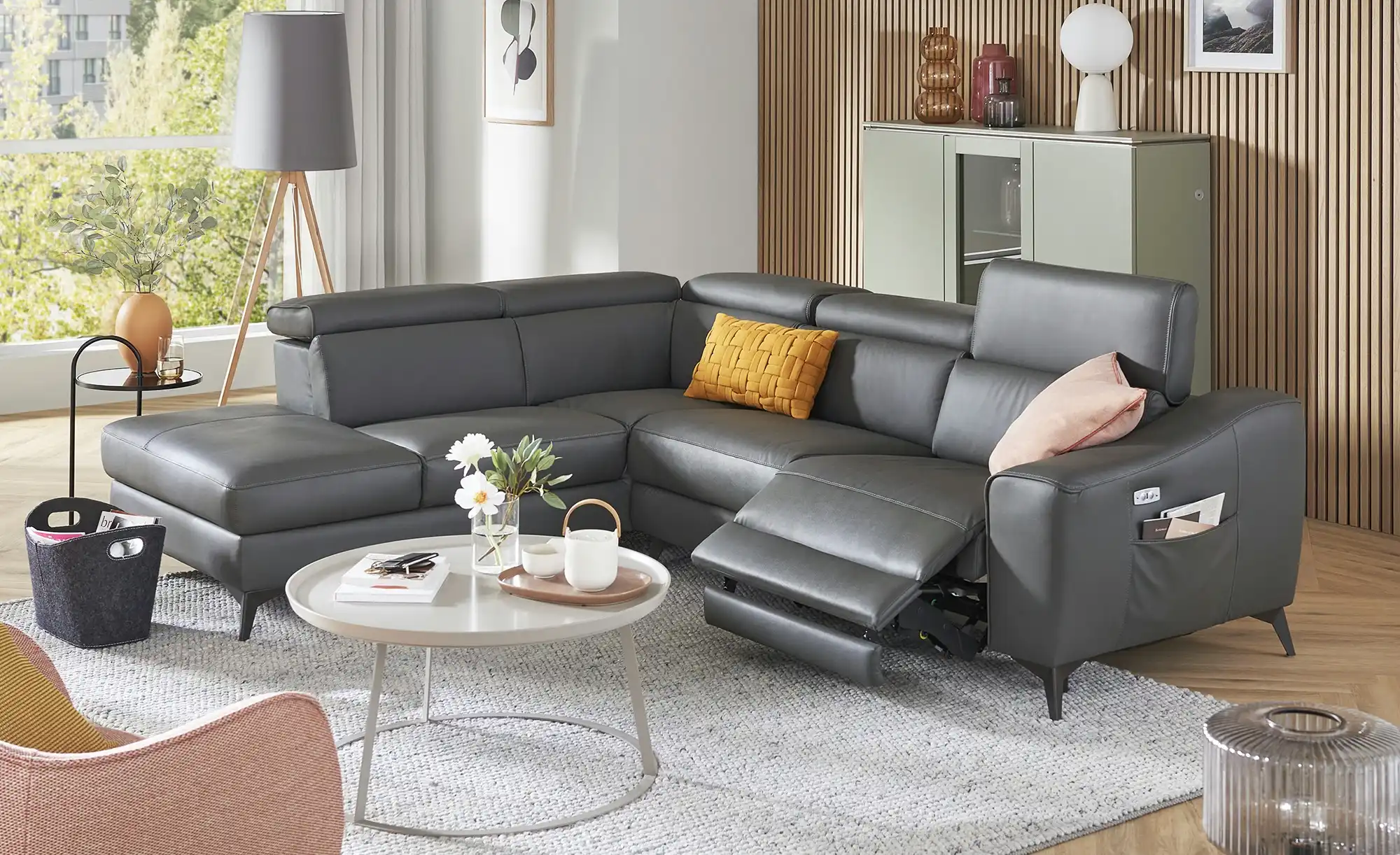 uno Ecksofa mit elektrischer Relaxfunktion Art