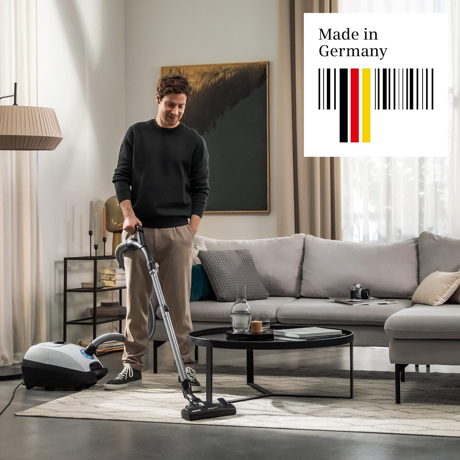 Siemens Staubsauger mit Beutel Z 7.0 VSZ7442S, ideal für Allergiker, Hygiene-Filter Plus, extrem leise, Bodendüse für Parkett, Teppich, Fliesen, langes Kabel, XXL-Polsterdüse, Fugendüse, 650 W, weiß