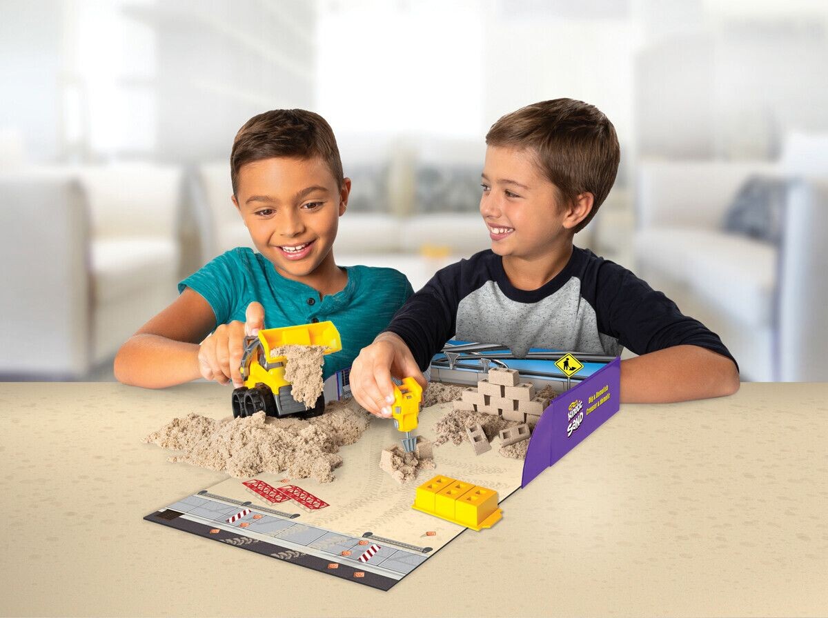 Kinetic Sand - Grav Og Nedriv Legesæt
