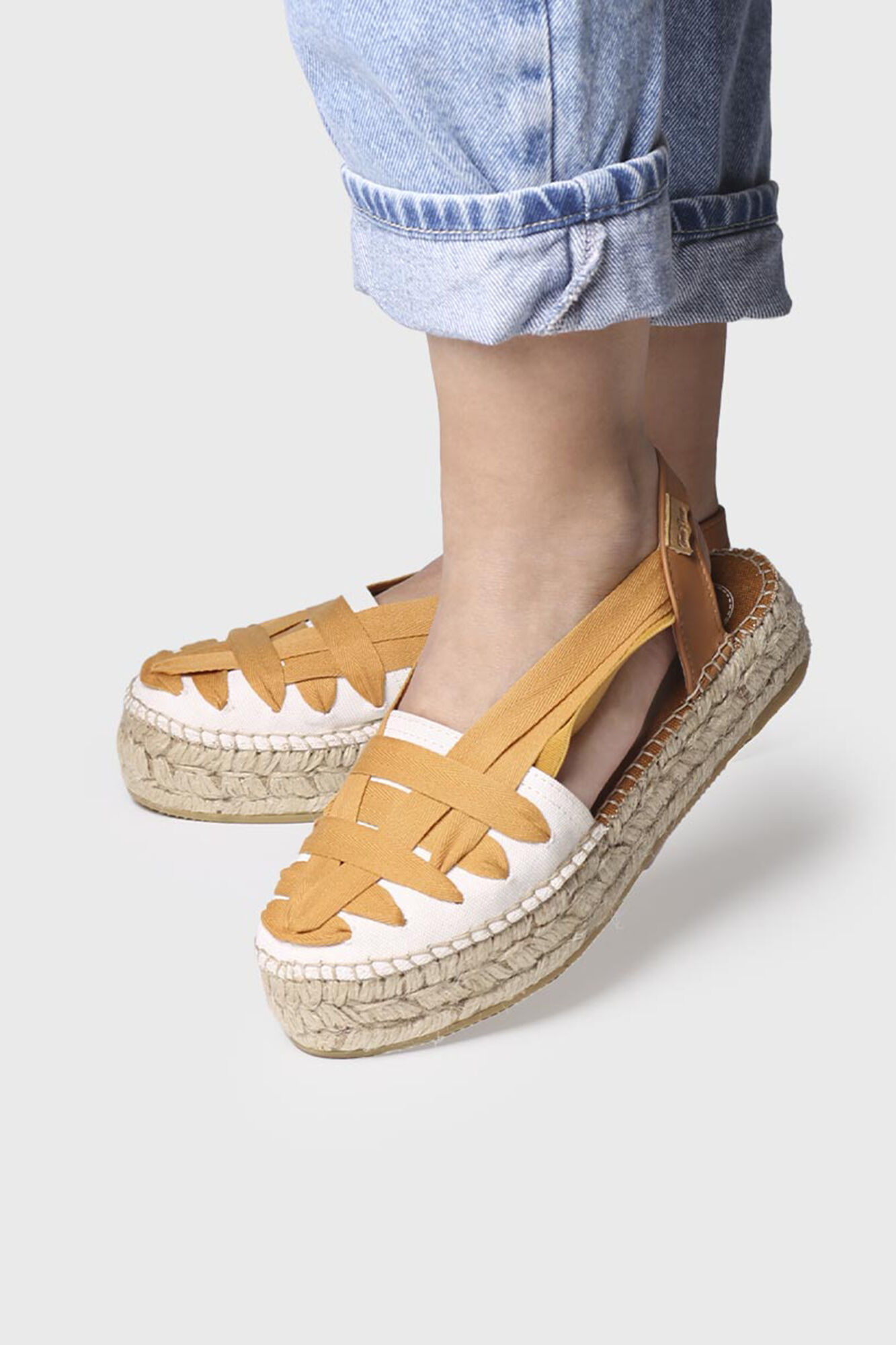 Chinelo clássico - RIO-CU - dourado