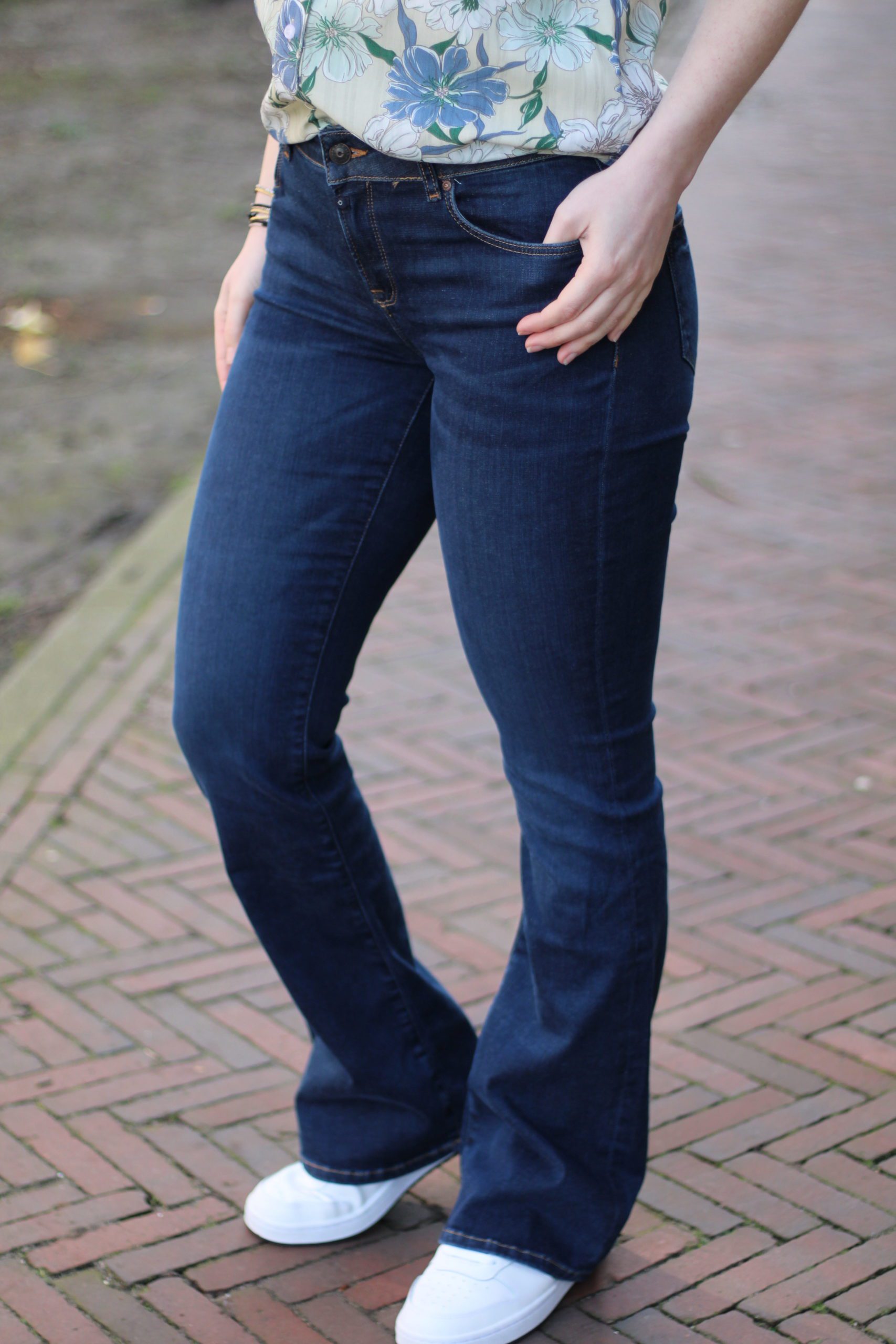COJ Denim - Laura Flare Jeans - Dark Blue Vintage