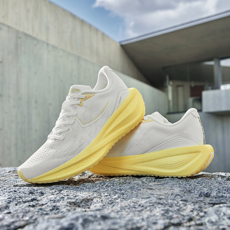 Xtep Airflow 1.0 Womens Sail White/Butter